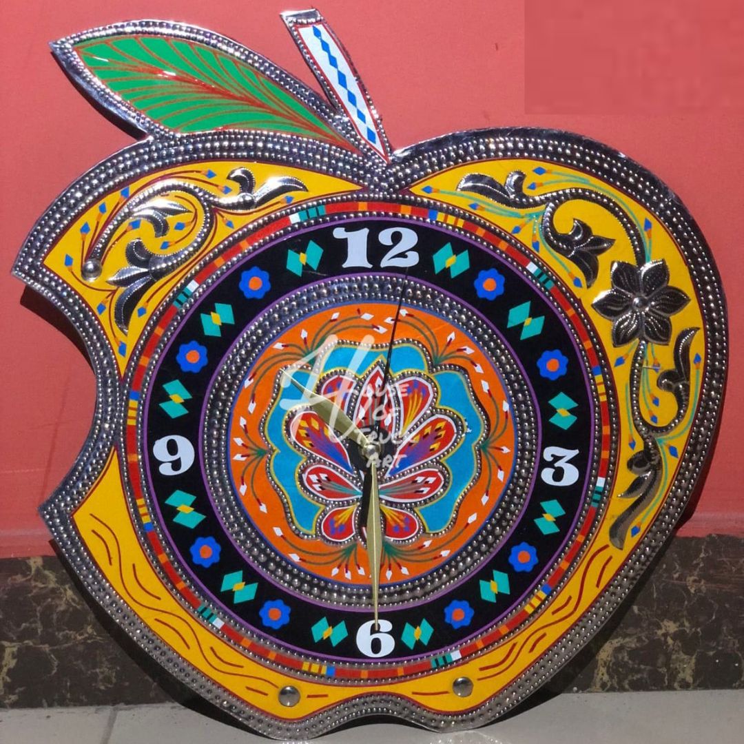 Chammakpatti Apple Wall Clock